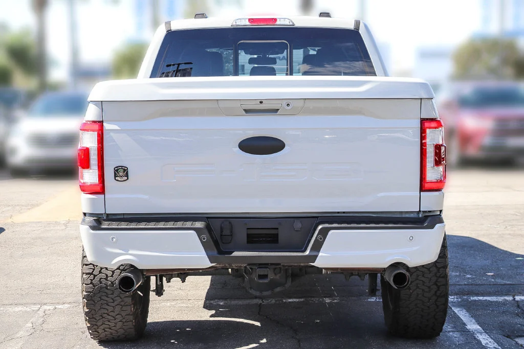 Used 2023 White Ford Lariat image 8