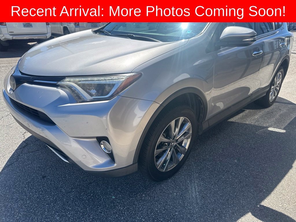 2016 Toyota RAV4 Limited FWD photo