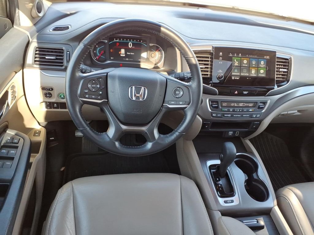 Used 2020 Silver Honda EX-L image 13