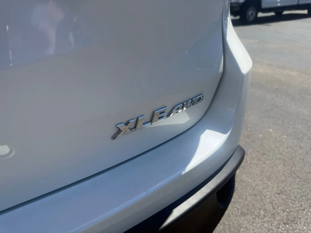 Certified Used 2019 Blizzard Pearl Toyota XLE image 42