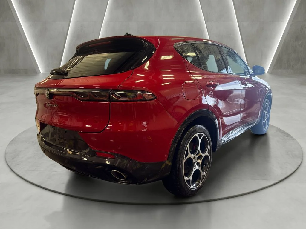 Used 2024 Red Alfa Romeo Veloce image 6