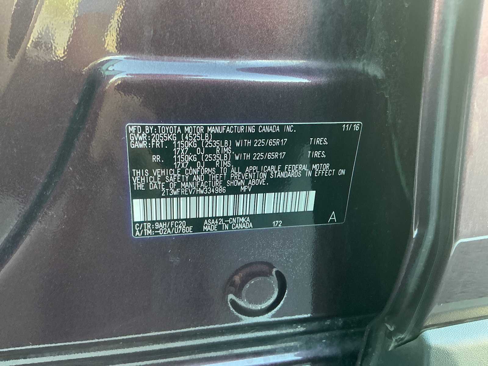 Used 2017 Black Currant Metallic Toyota XLE image 28