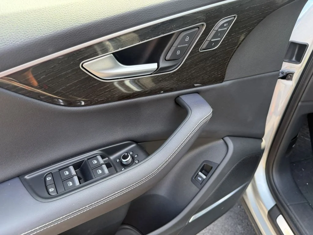 2025 Audi Q7 Premium Plus - Photo 10
