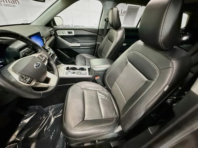 Used 2022 Gray Metallic Ford Limited image 22