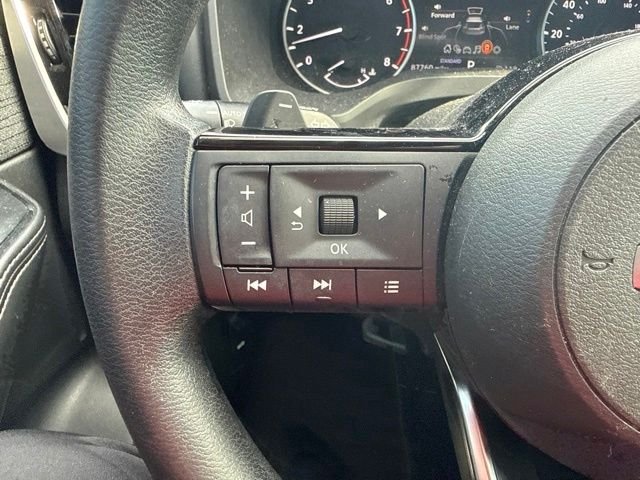 Used 2021 Gray Nissan SV image 29