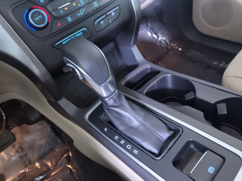 Used 2019 Ruby Red Metallic Ford SE image 22