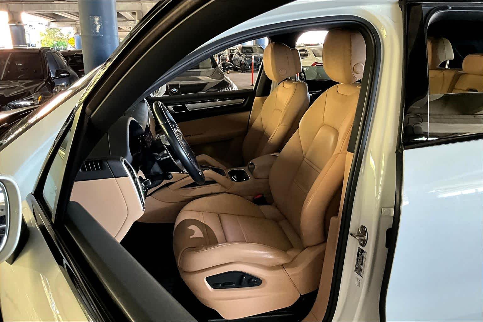 Used 2022 Carrara White Metallic Porsche E-Hybrid image 23