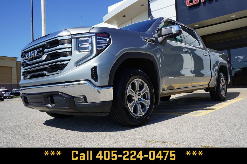 Used 2025 Sterling Metallic GMC SLT image 4