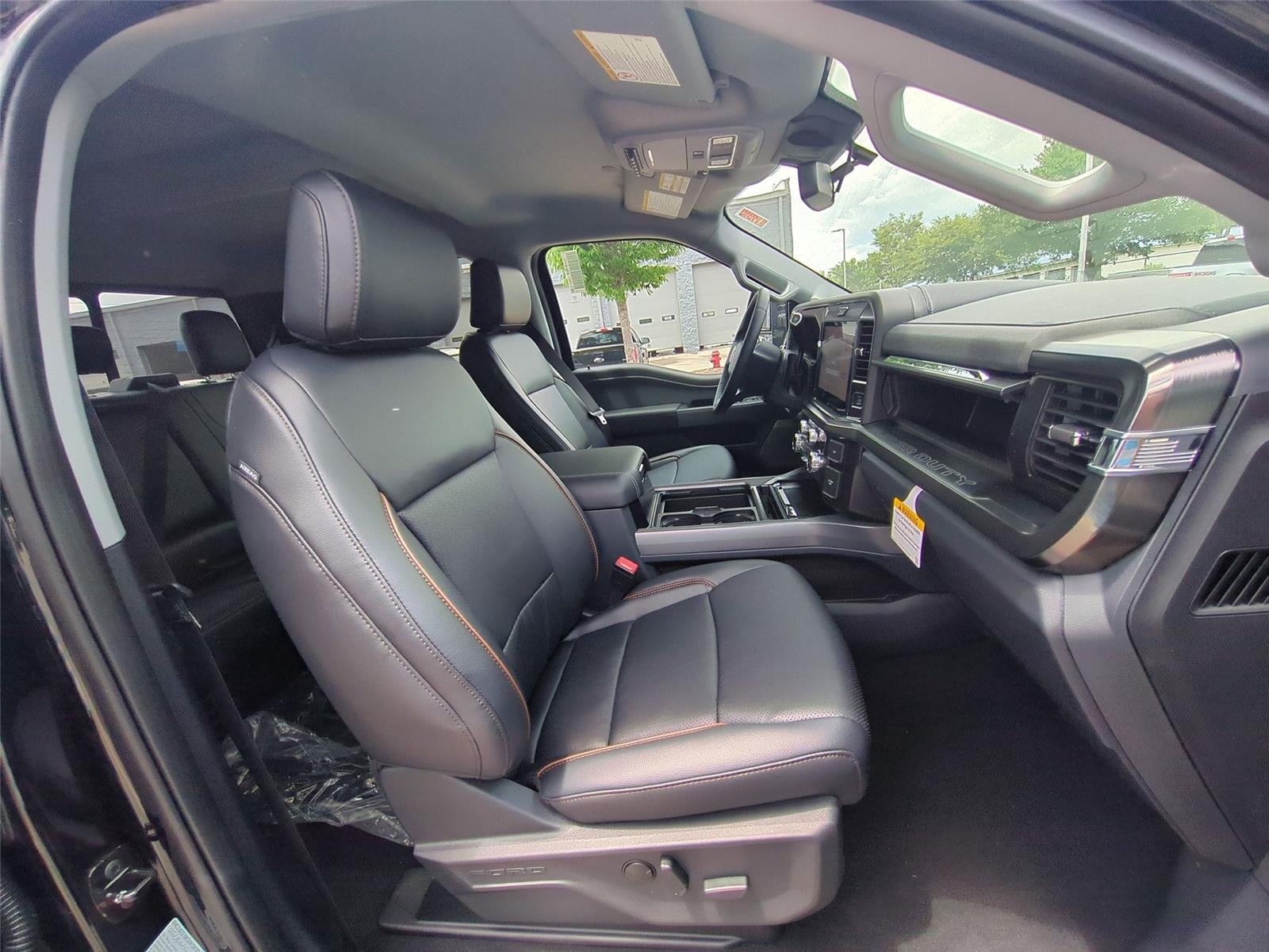 New 2026 Agate Black Metallic Ford F-250® Lariat® image 38