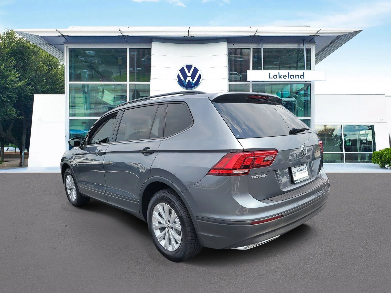 Used 2020 Gray Volkswagen 2.0T S image 4