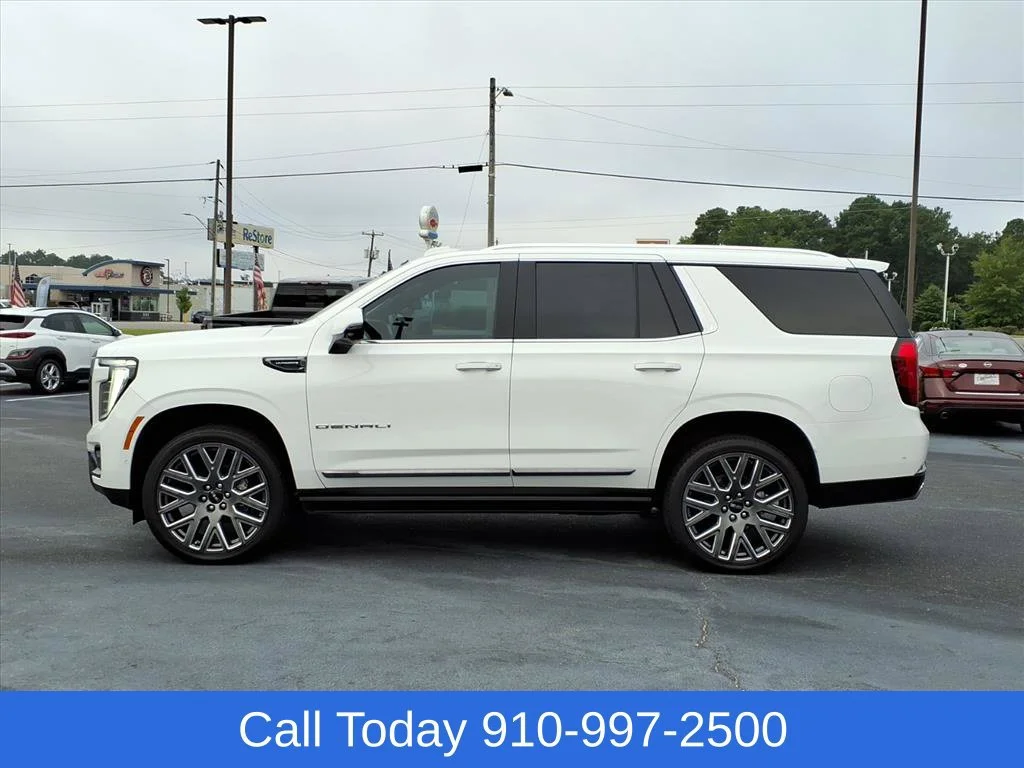 Used 2025 Summit White GMC Denali Ultimate image 3