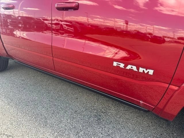 New 2026 Molten Red Pearl-Coat Exterior Paint RAM Laramie image 6