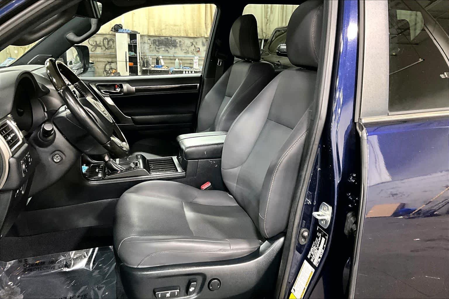Used 2023 Nightfall Mica Lexus Premium image 8
