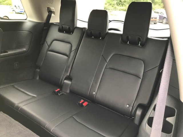 Used 2024 Pearl White Tricoat Nissan SL image 25