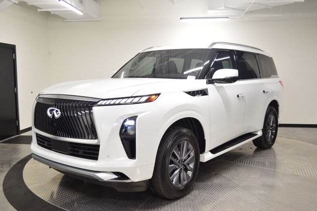 2025 INFINITI QX80 PURE