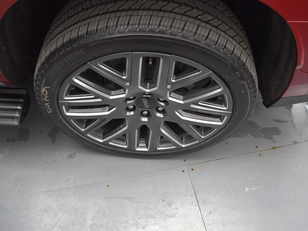 Used 2025 Volcanic Red GMC Denali Ultimate image 32