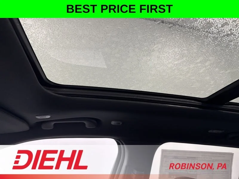 New 2026 Bright White Clear-Coat Exterior Paint Jeep Limited image 36