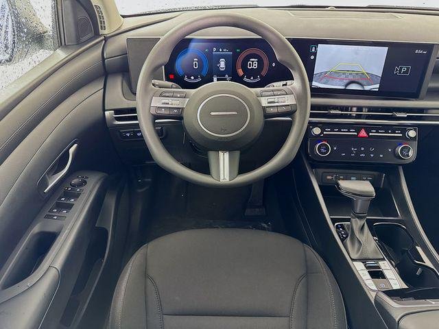 New 2026 White Hyundai SEL FWD image 35