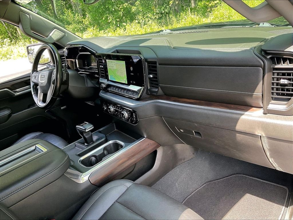 Used 2022 Silver GMC SLT image 12