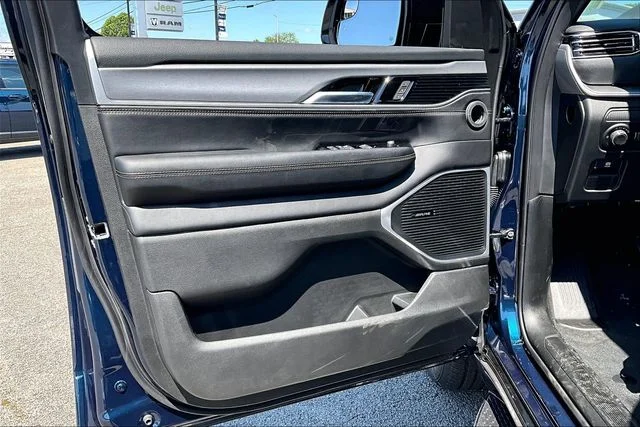 New 2026 Jeep Grand Wagoneer 4D Sport Utility