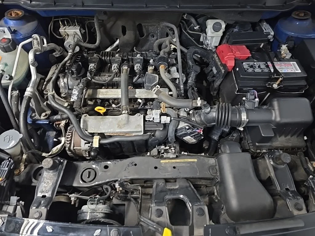 Used 2021 Blue Nissan SR image 13