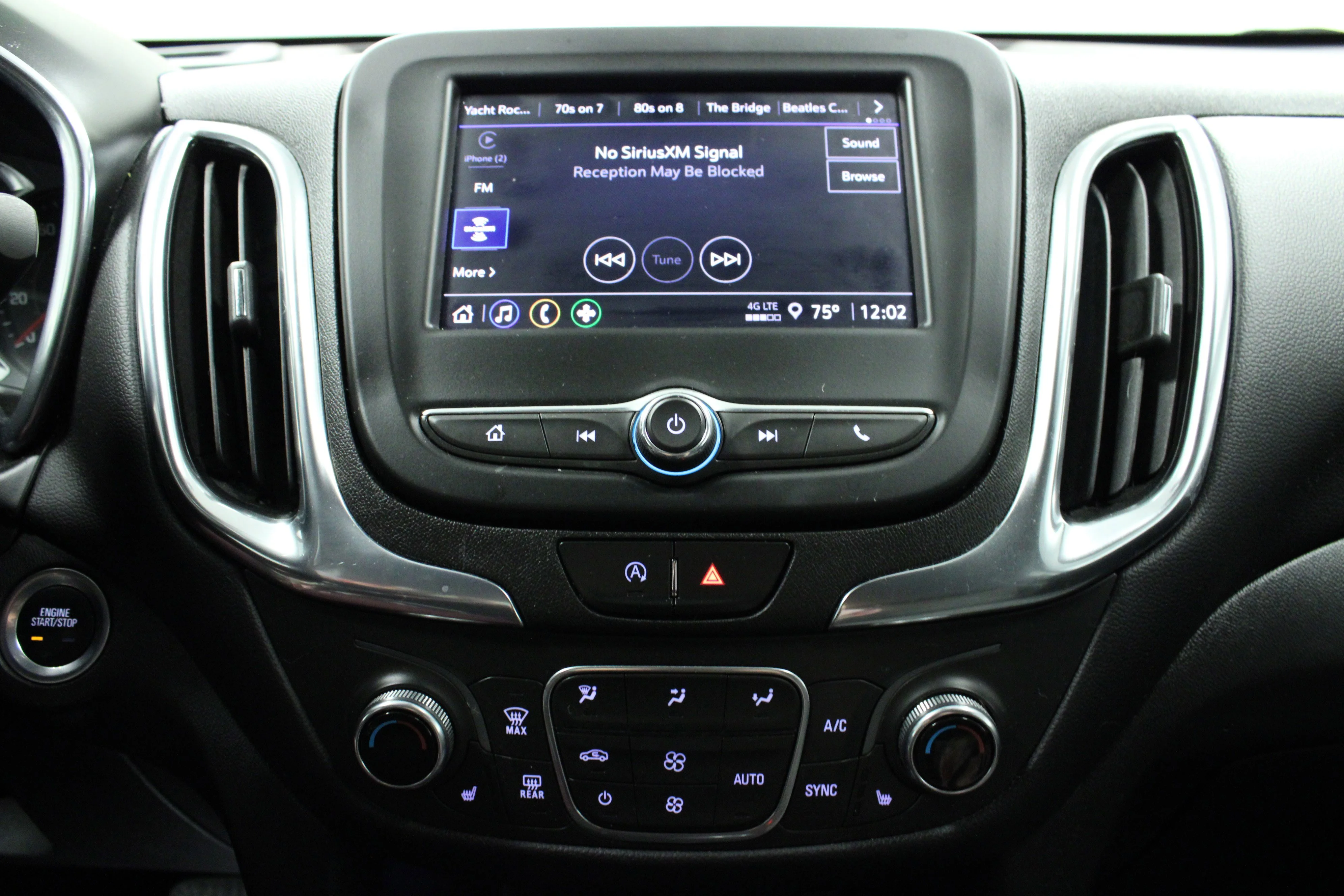 Used 2022 Silver Ice Metallic Chevrolet LT image 22