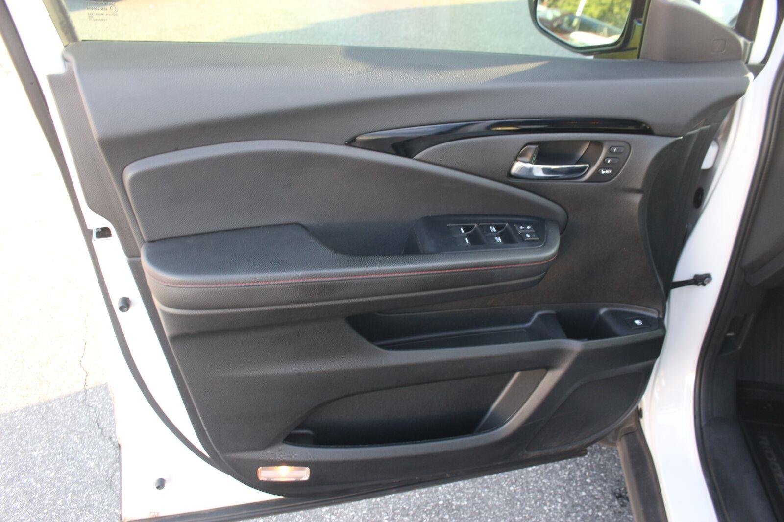 Used 2024 White Honda Black Edition image 11