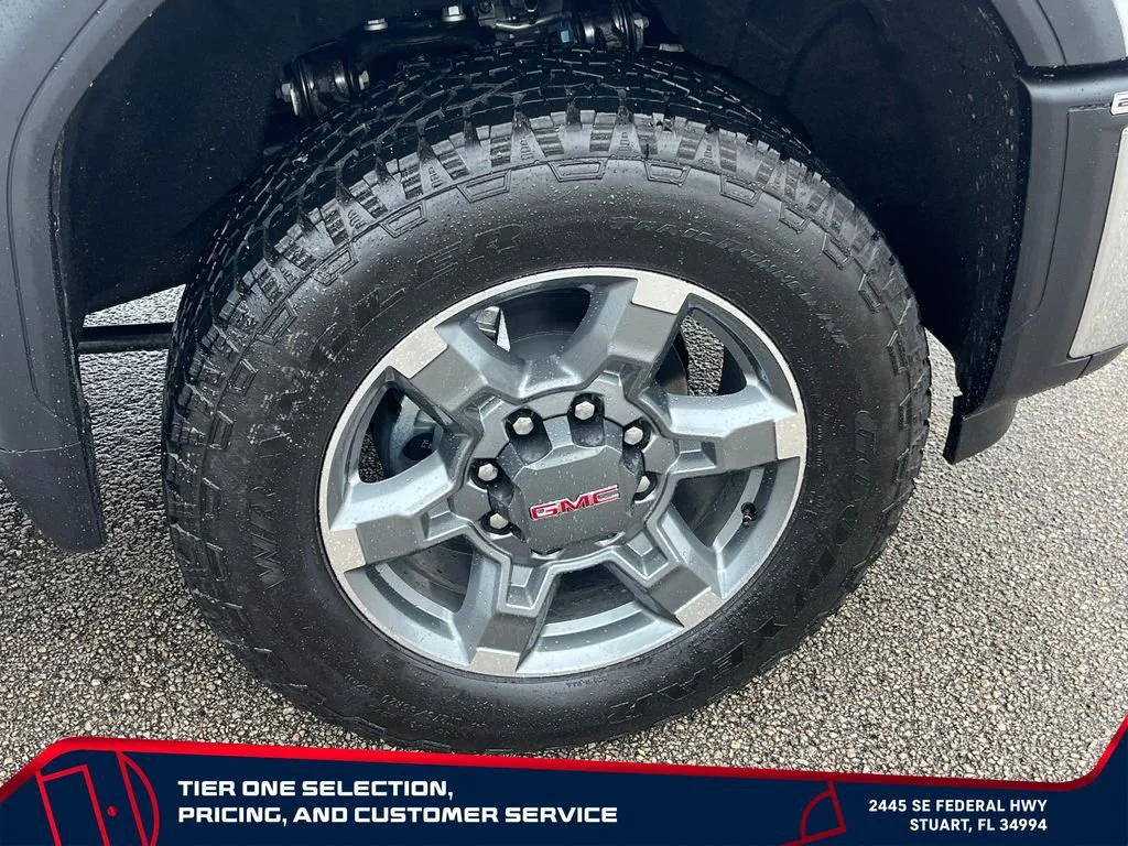 New 2026 Summit White GMC SLE image 21
