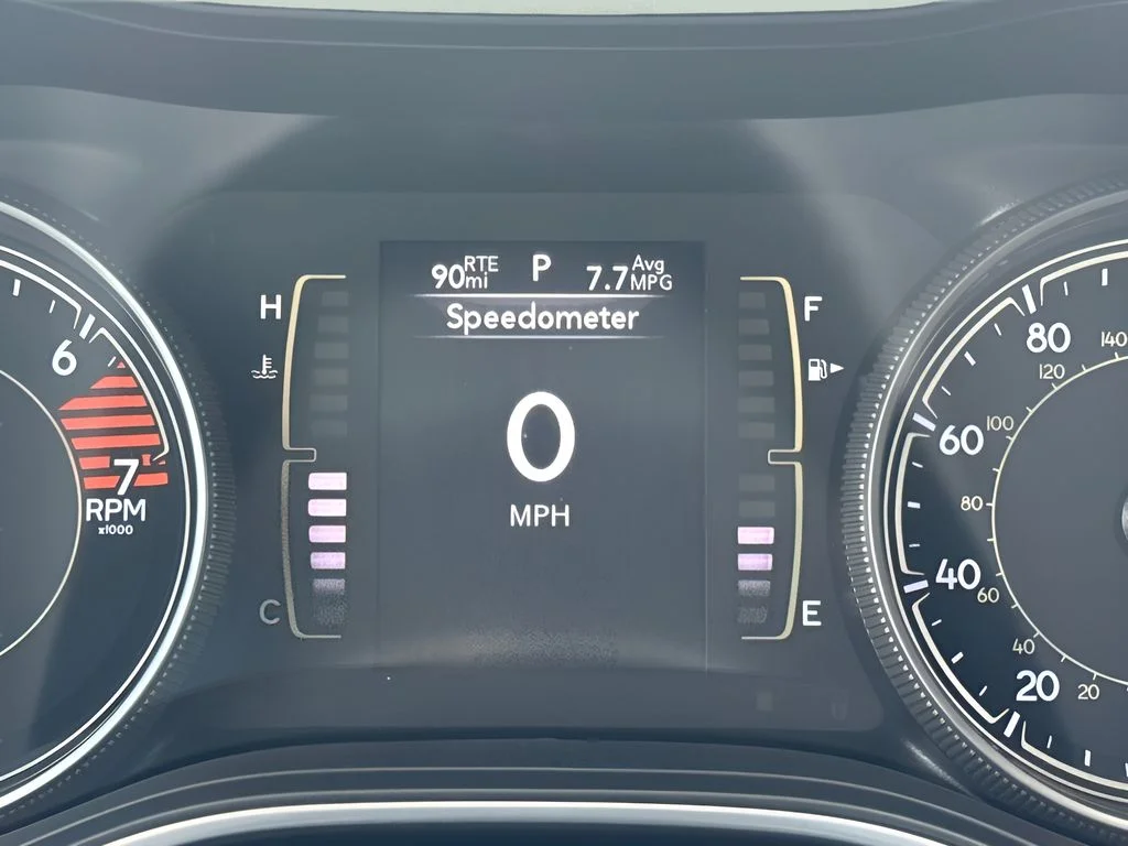 Used 2021 Black Jeep Latitude Plus image 19