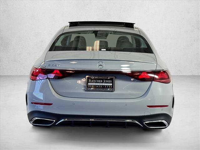 New 2026 MANUFAKTUR Alpine Grey Mercedes-Benz E 350 image 35