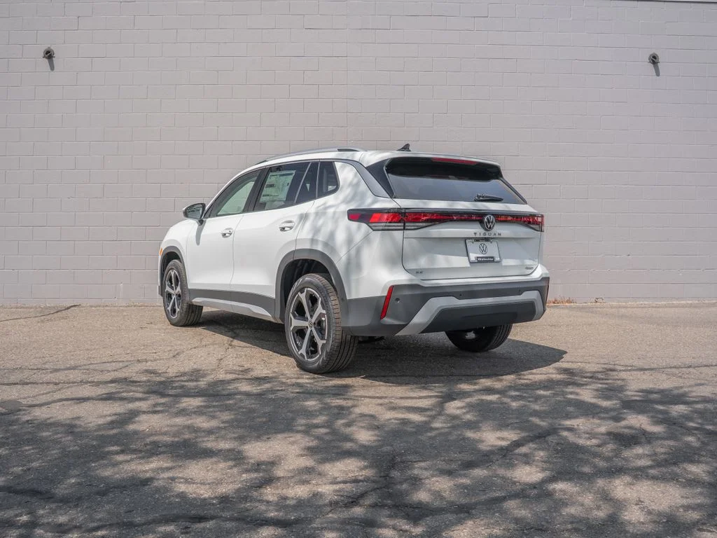 New 2026 White Volkswagen 2.0T SE image 4