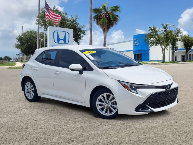 2025 Toyota Corolla Hatchback SE