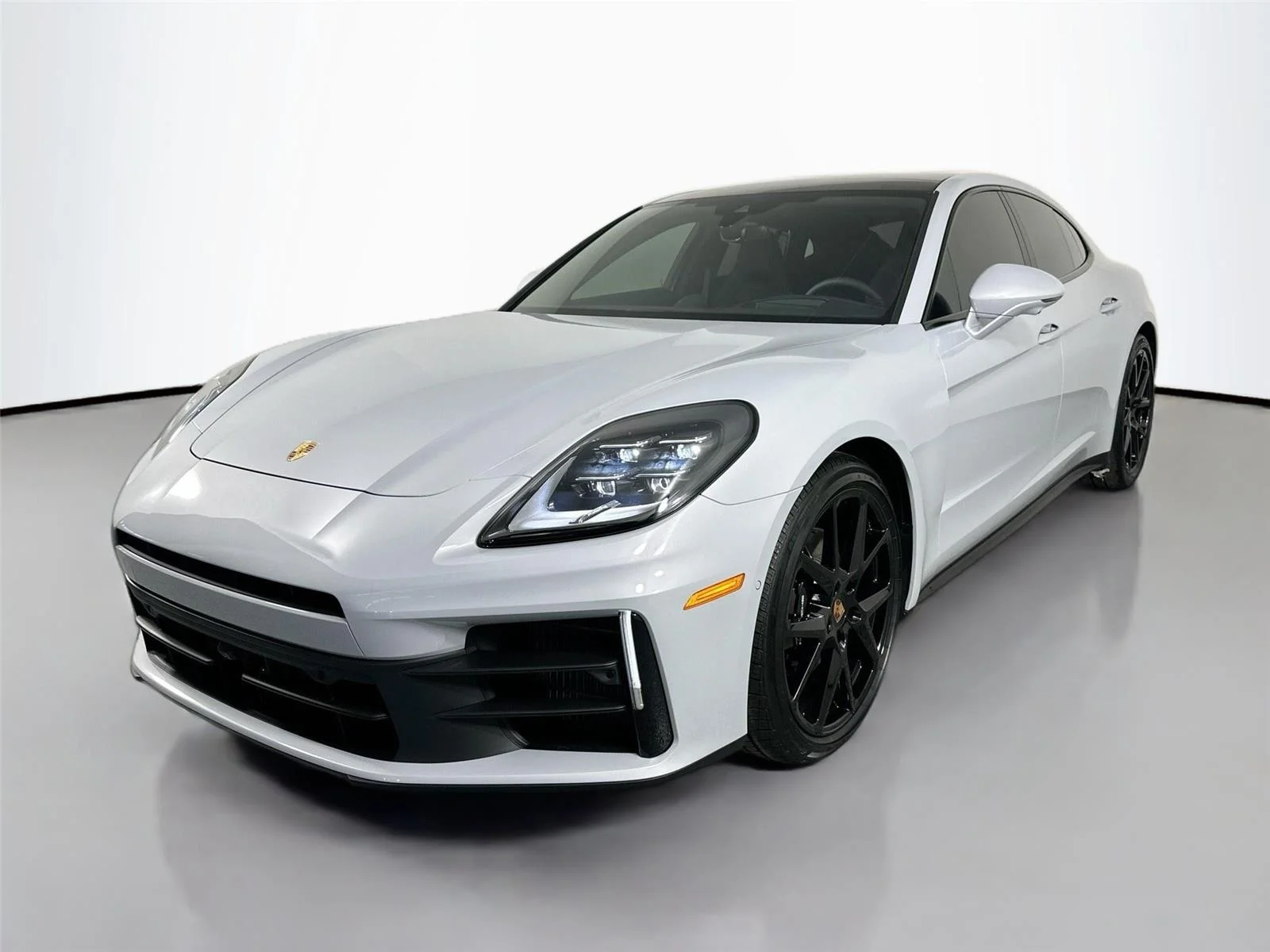 2026 Porsche Panamera Base
