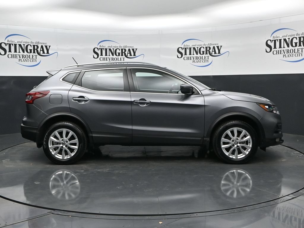 Used 2022 Gray Nissan SV FWD Xtronic CVT image 8