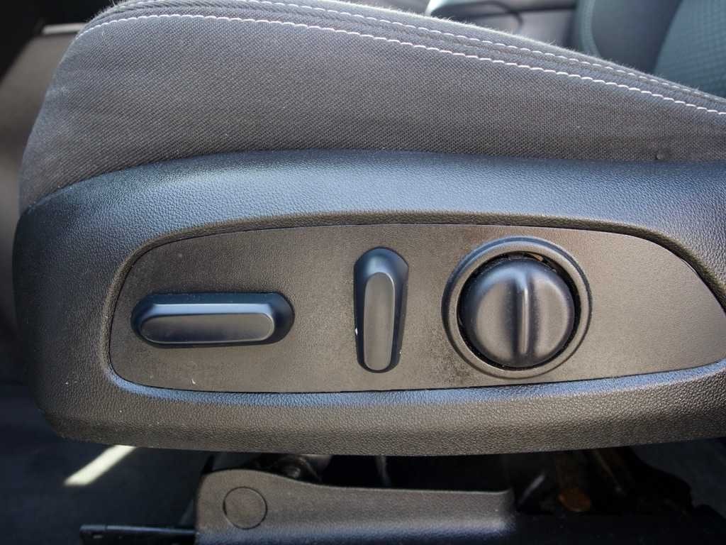 Certified Used 2024 Summit White GMC SLE image 16