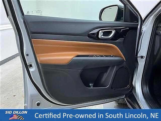 Certified Used 2024 Silver Zynith Metallic Clearcoat Jeep Limited image 16