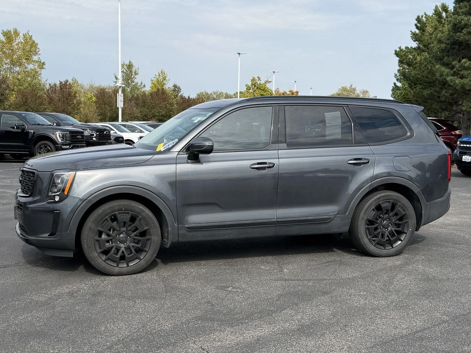 Used 2021 Gravity Gray Kia EX image 4