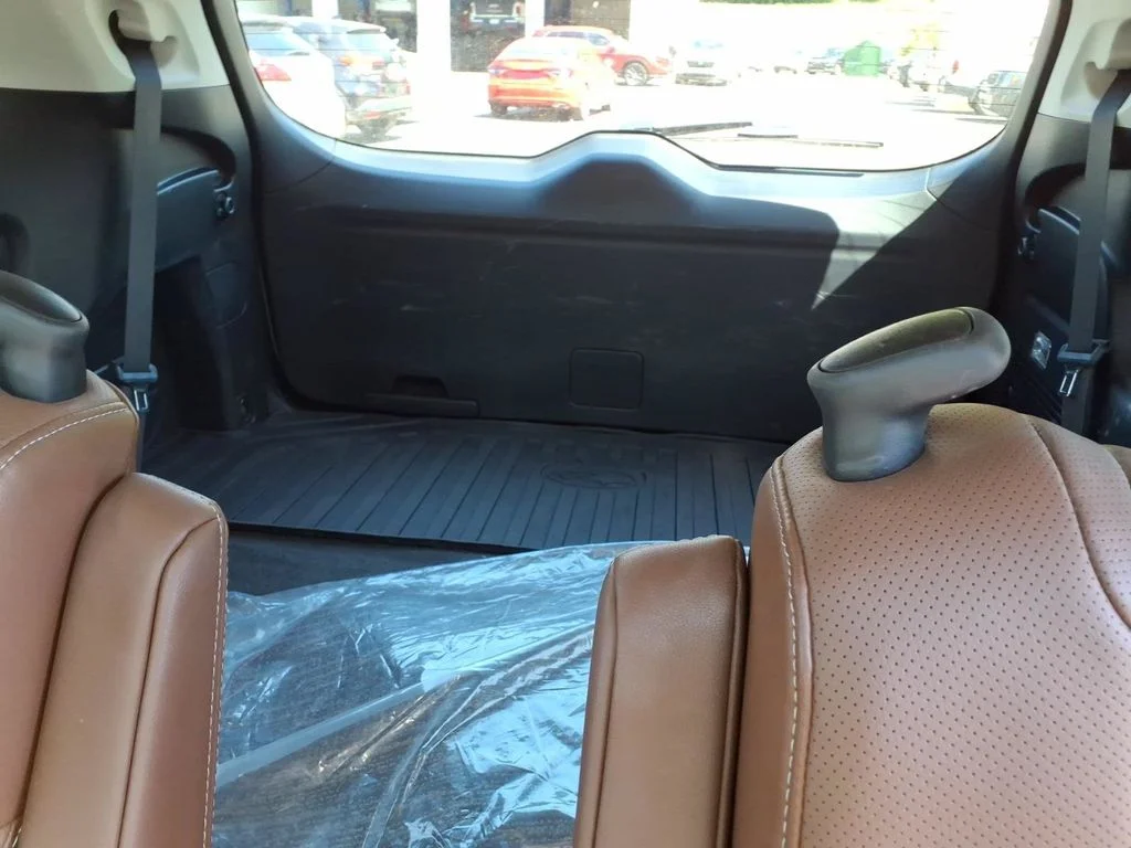 Used 2019 White Subaru Touring image 15