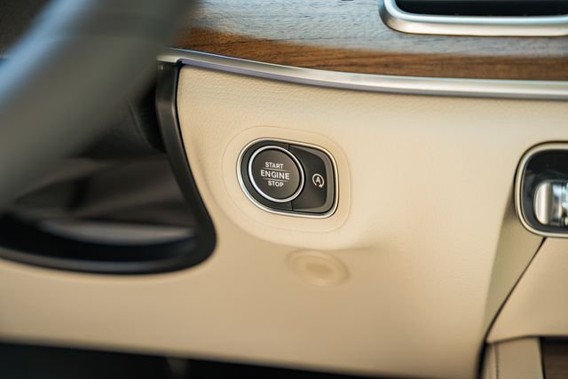 New 2026 Polar White Mercedes-Benz GLE 450 image 25