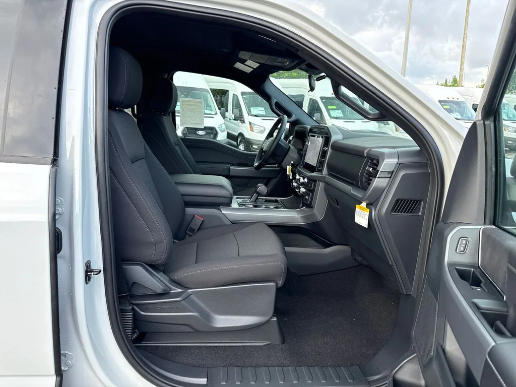 New 2026 White Ford XLT image 21