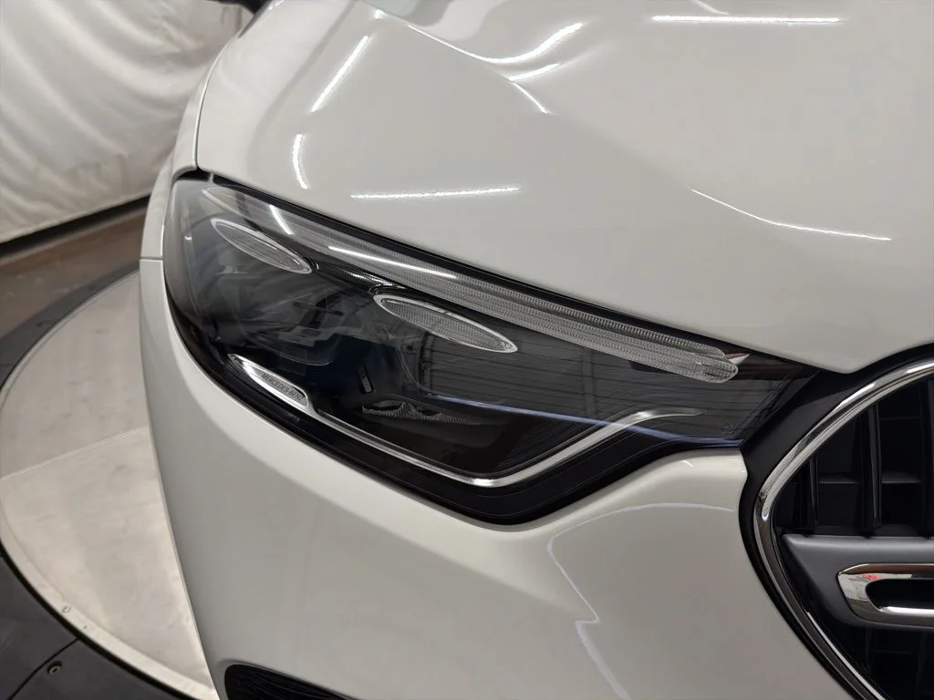 Used 2026 White Mercedes-Benz GLC 300 image 10
