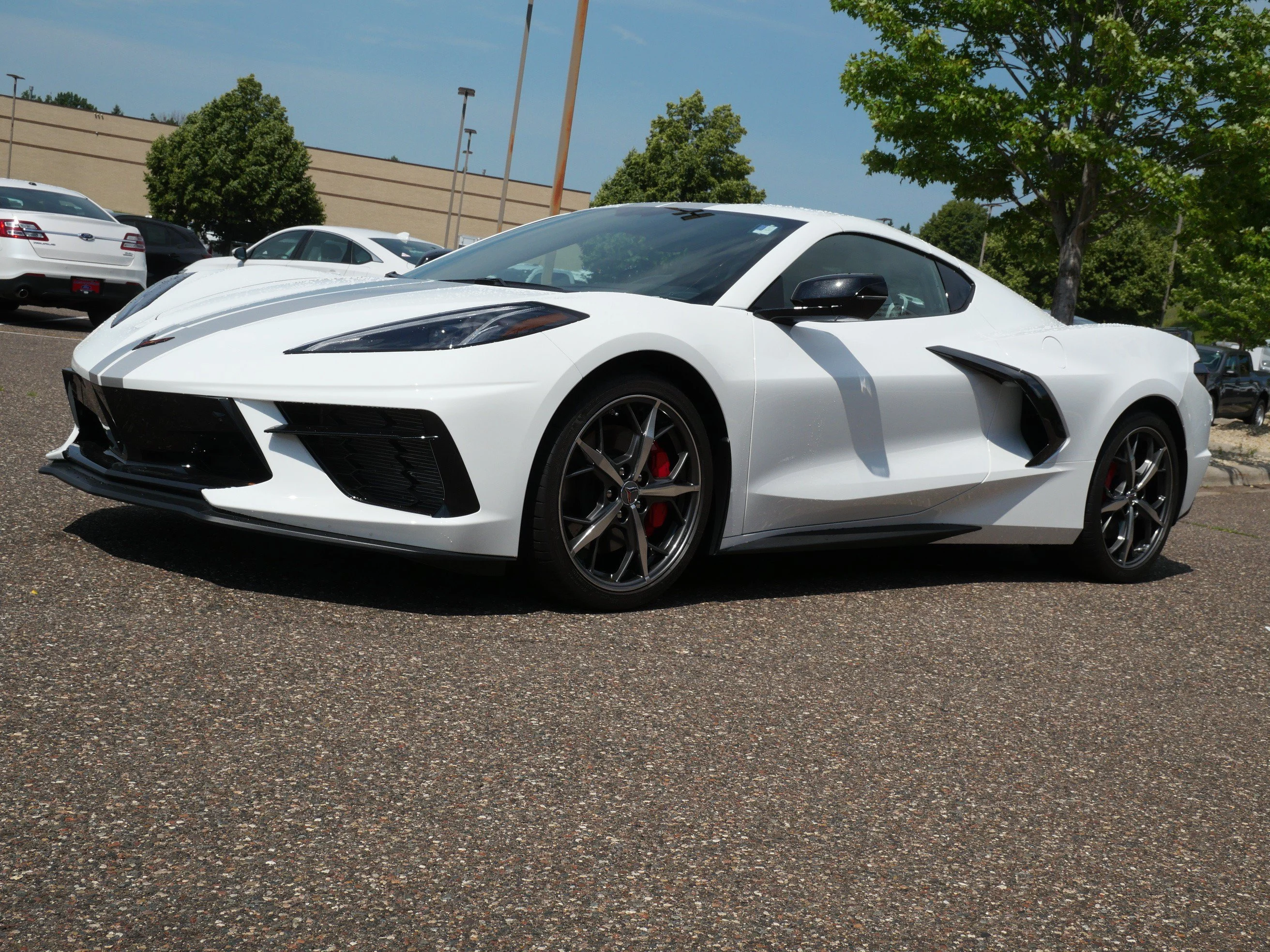 Used 2023 Arctic White Chevrolet 2LT image 3