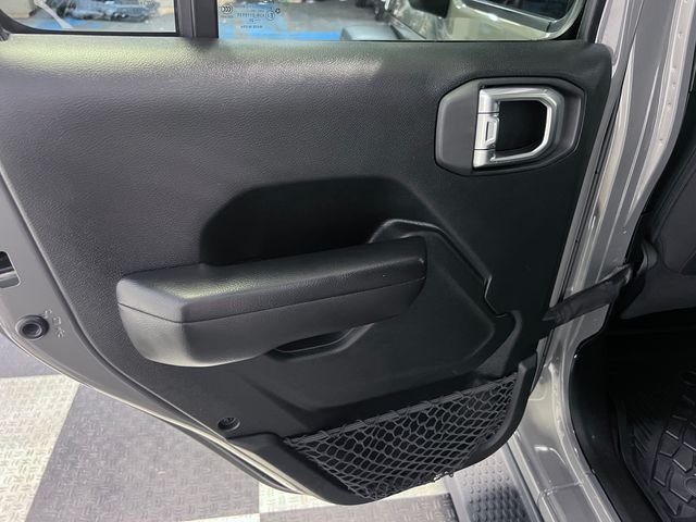 Used 2020 Gray Jeep Unlimited Sport S image 17