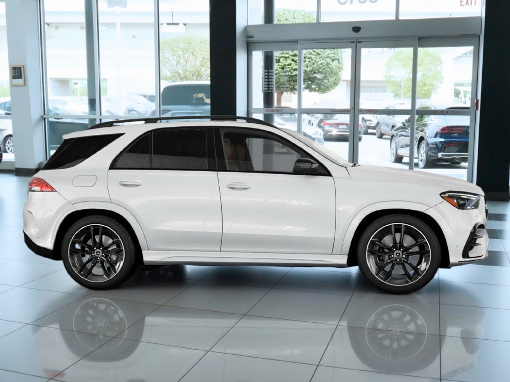 New 2026 MANUFAKTUR Moonlight White Metallic Mercedes-Benz GLE 580 image 15