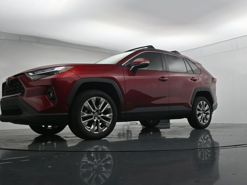 Used 2023 Red Toyota XLE Premium image 20