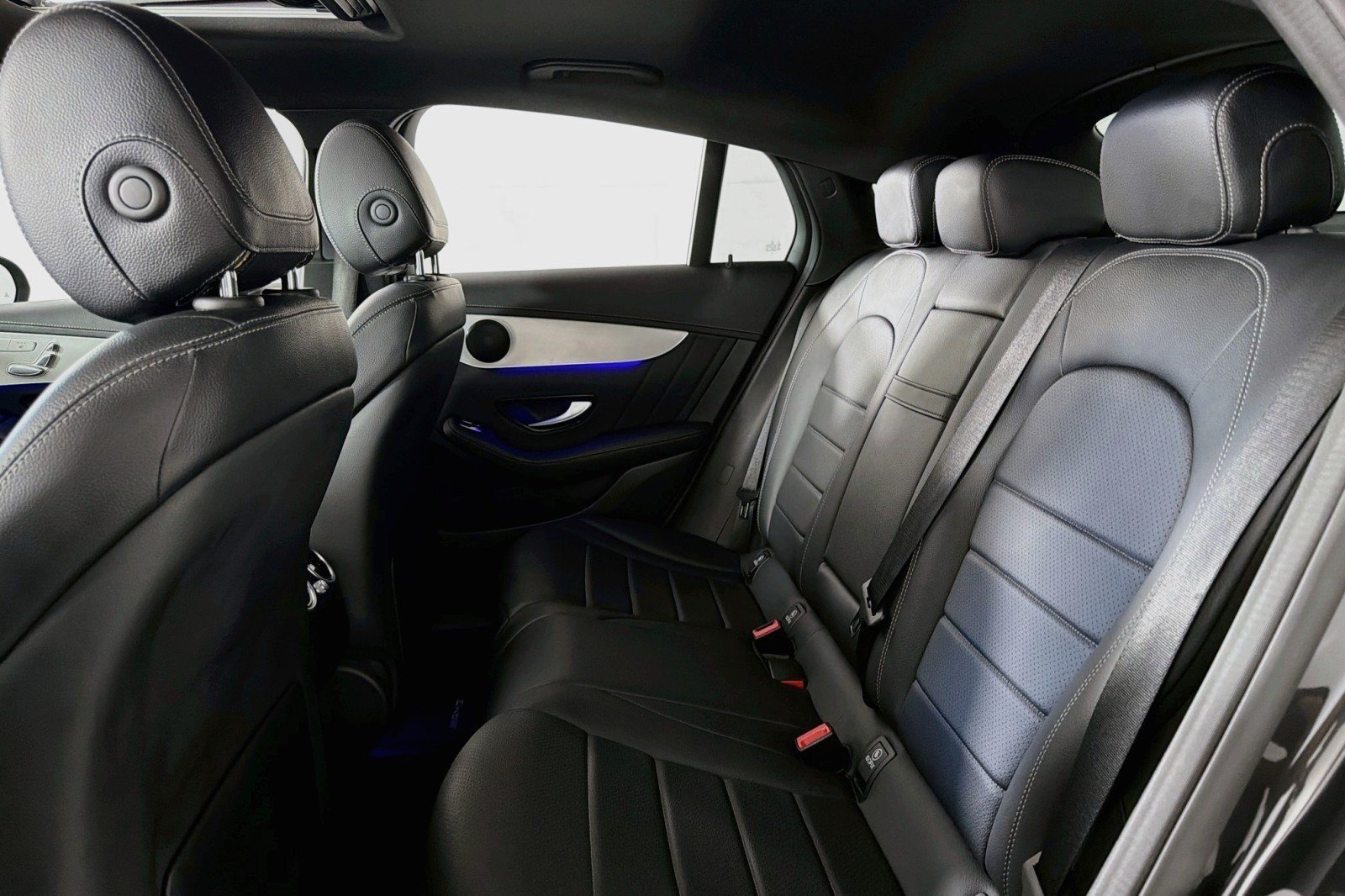 Used 2022 Graphite Grey Metallic Mercedes-Benz 300 image 9
