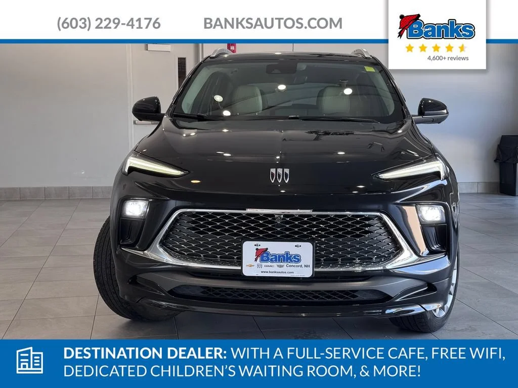 Used 2024 Ebony Twilight Metallic Buick Avenir image 3