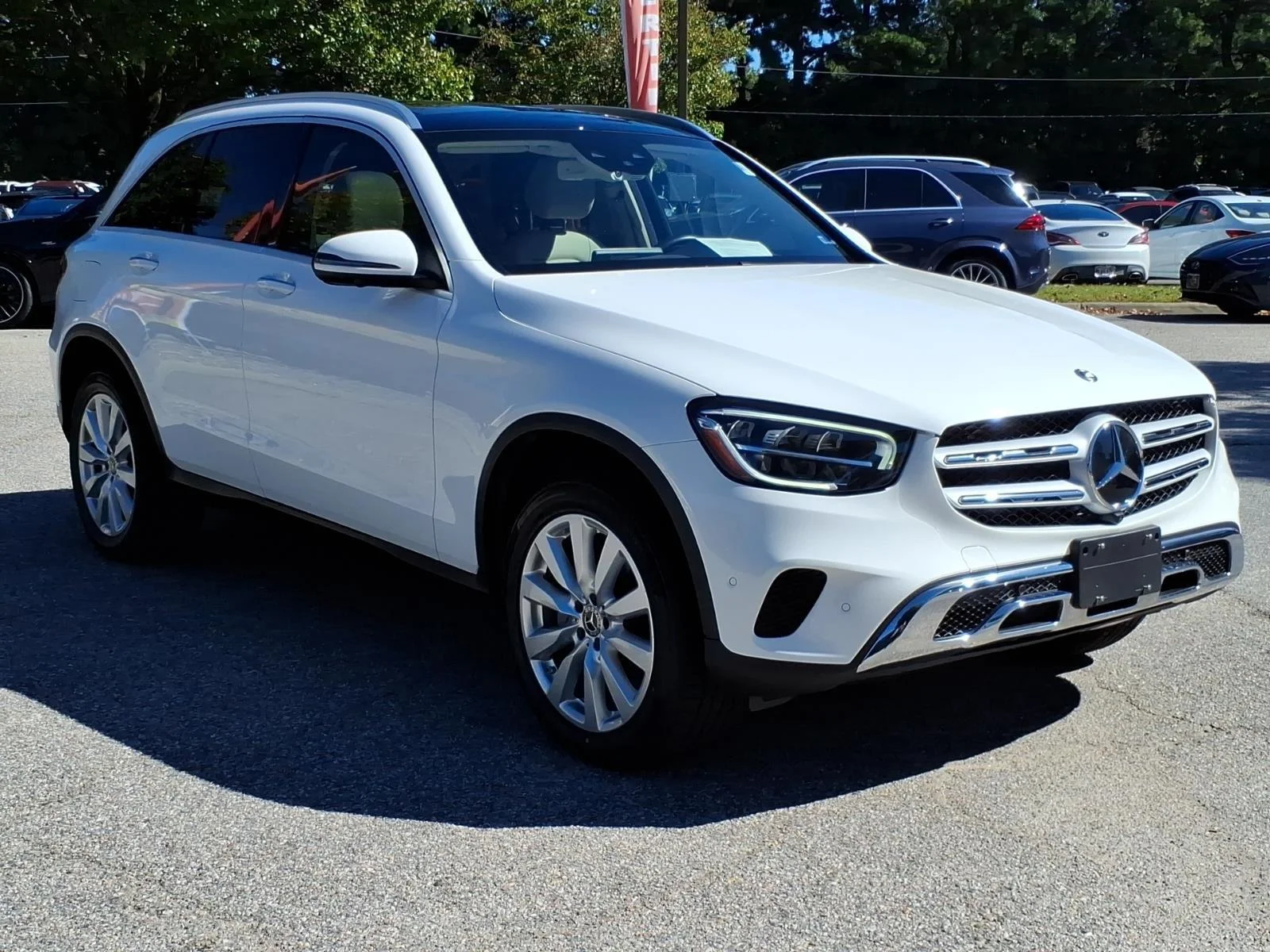 Used 2020 Polar White Mercedes-Benz GLC 300 image 5