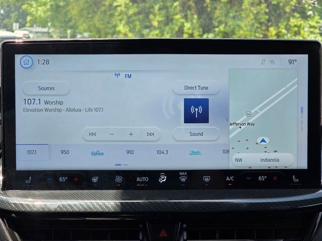 Used 2023 Silver Metallic Ford ST-Line image 28