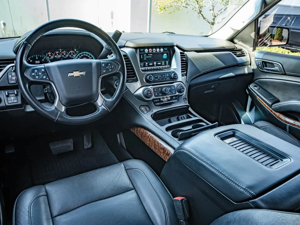 Used 2020 Black Chevrolet Premier image 31